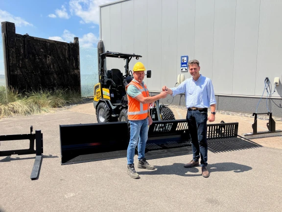 Giant G 2700 E Xtra HD voor Van der Straaten Hansweert  Giant G 2700 E Xtra HD voor Van der Straaten Hansweert