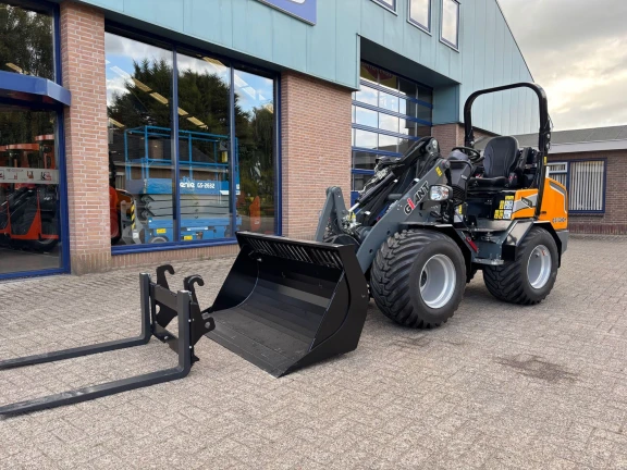 Giant G 2700 HD+ voor J.M. van Iwaarden Giant G 2700 HD+ voor J.M. van Iwaarden
